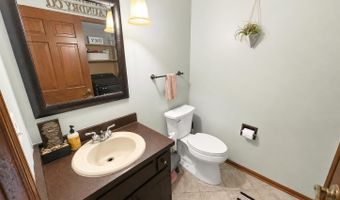 1102 Heritage Ln, Angola, IN 46703