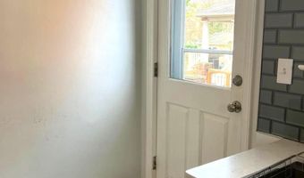 626 S IRVING St, Arlington, VA 22204