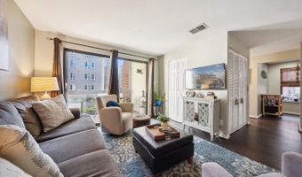 1020 N STAFFORD St 311, Arlington, VA 22201