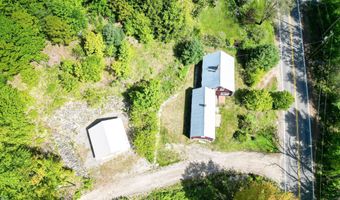 2 Hill Rd, Chatham, NH 03813