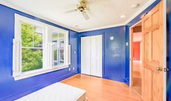 17 Main St, Albion, ME 04910