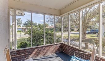173 Pine Grove Ave, Biloxi, MS 39531