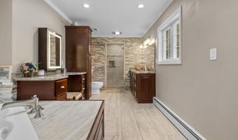 1199 Cornerstone Ct, Cheshire, CT 06410