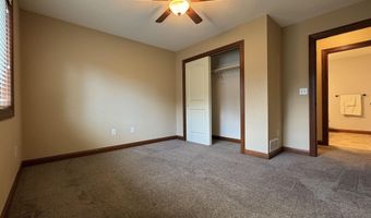 1130 Indian Hills Rd, Brookings, SD 57006