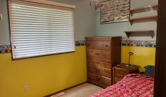 2208 Darling Ave E, Alexandria, MN 56308