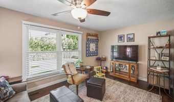 911 Mesa Verde Pl, Ames, IA 50014