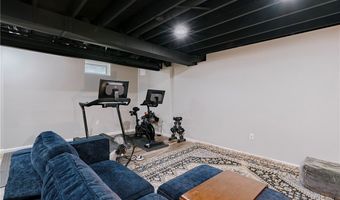 434 Douglas St, Akron, OH 44307