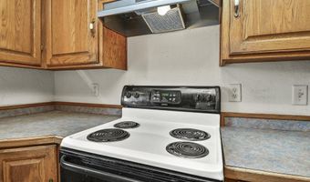 654 Highway T, Aldrich, MO 65601