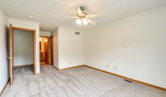 3061 Dover Dr, Akron, OH 44312