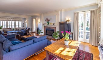 18 Bayside Dr, Belfast, ME 04915