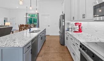 3 Florence Cir, Bella Vista, AR 72715