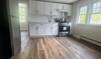 744 Park St 3Rd Fl, Bridgeport, CT 06608