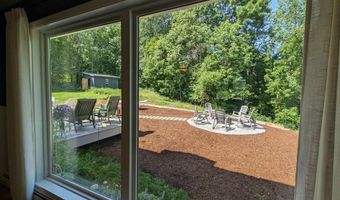 154 West St, Barton, VT 05822