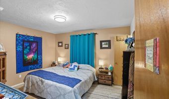 334 Fern Ln, Anchorage, AK 99504