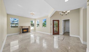 1107 Las Flores Dr, Carlsbad, CA 92008