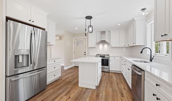 17 Coopers Trl, Arundel, ME 04046