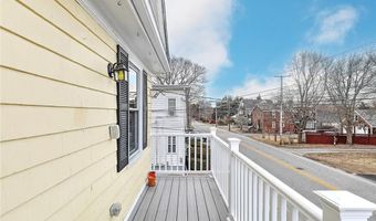 509 Middle Highway Hwy 2, Barrington, RI 02806