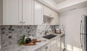 1342 S Cathay Court 104, Aurora, CO 80017