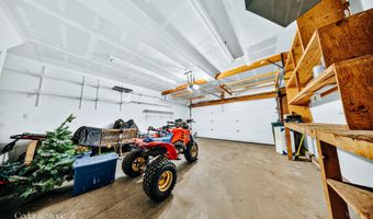 3130 Bridle Ln, Anchorage, AK 99517