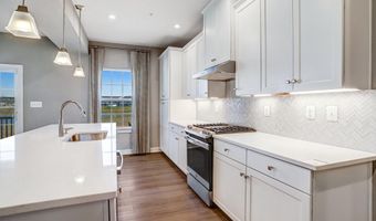 904 MIDBROOK Ln, Bowie, MD 20716