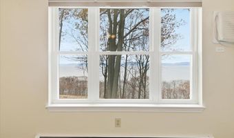 53 Northshore Dr, Burlington, VT 05408