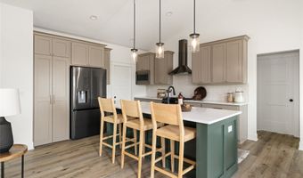 814 E Bridge Rd, Polk City, IA 50226