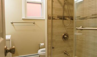 72 W 12TH St 2, Bayonne, NJ 07002