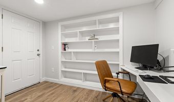 58 Lakeshore Ave, Beverly, MA 01915