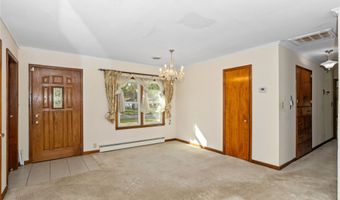 1208 Rapids St, Adel, IA 50003