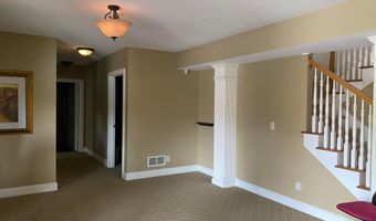 3475 Torrey Pines Dr, Akron, OH 44333