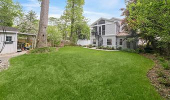 5714 HUNTINGTON Pkwy, Bethesda, MD 20814