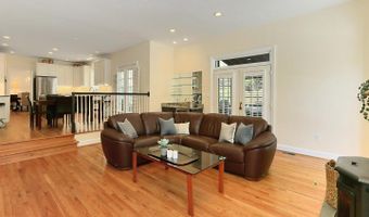 3706 RUST Rd, Annandale, VA 22003