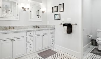 416 E ALEXANDRIA Ave, Alexandria, VA 22301