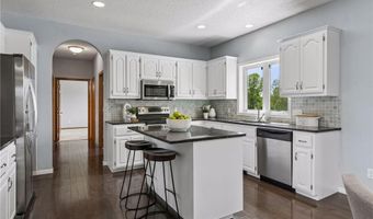 14255 Footbridge Way, Apple Valley, MN 55124