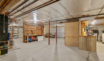 30 Middle Rd, East Greenwich, RI 02818