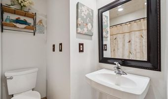 2113 N 155th St, Basehor, KS 66007