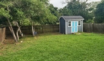 718 Seabreeze St, Alice, TX 78332