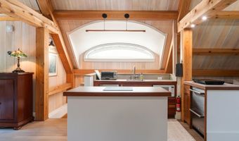 11 Grason Ln, Bar Harbor, ME 04609