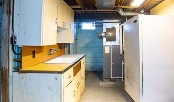 15708 Goddard Rd, Allen Park, MI 48101