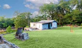 110 W Lakeshore Dr, McAlester, OK 74501