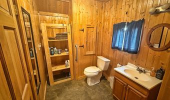 647 E 1st St, Lucas, KS 67648