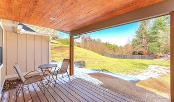 15 Eaglebear Dr, Asheville, NC 28806