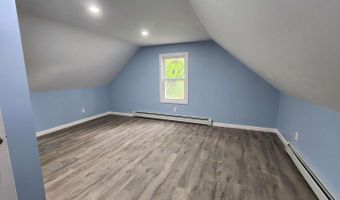 14 Highland Ave, Augusta, ME 04330