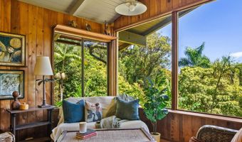 106 Hikiau Rd, Haiku, HI 96708