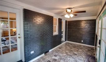 2430 Maxey St, Alton, IL 62002