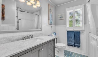 7 Glenwood Dr, Bayville, NJ 08721