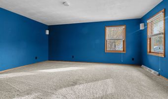 1022 E CAPITOL Dr, Appleton, WI 54911