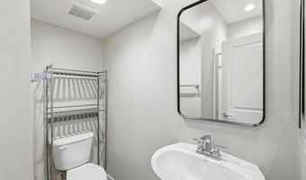 2572 S Escondido Blvd 808, Escondido, CA 92025