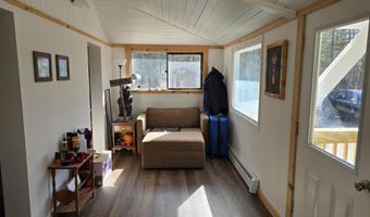 341 E Andover Rd, Andover, ME 04226