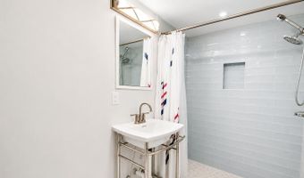 70 ROBERT St, Atlantic Beach, FL 32233